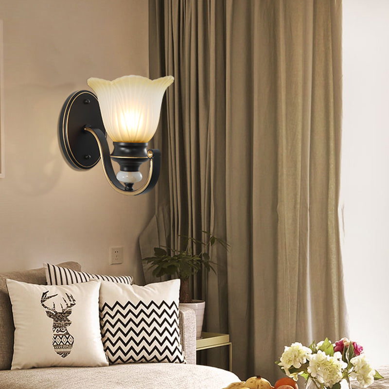 Semplicità vintage Bell Bell Vanity Lights Sconce Milk Glass Wall Monte Flaching per bagno