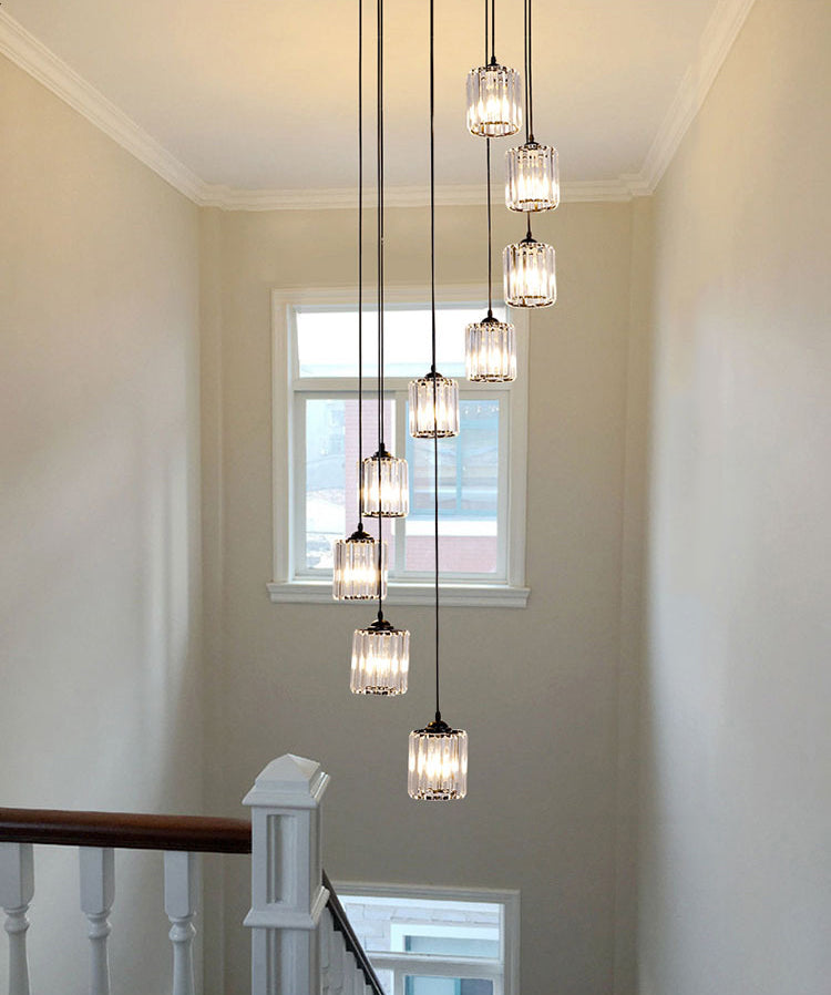 Cilindrische gesuspendeerde verlichtingsarmatuur Minimalistische kristallen trappenhangend plafondlicht in zwart
