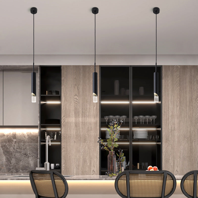 Luz colgante LED cilíndrica de aluminio en una lámpara de colgación acrílica de estilo conciso moderno para espacios interiores