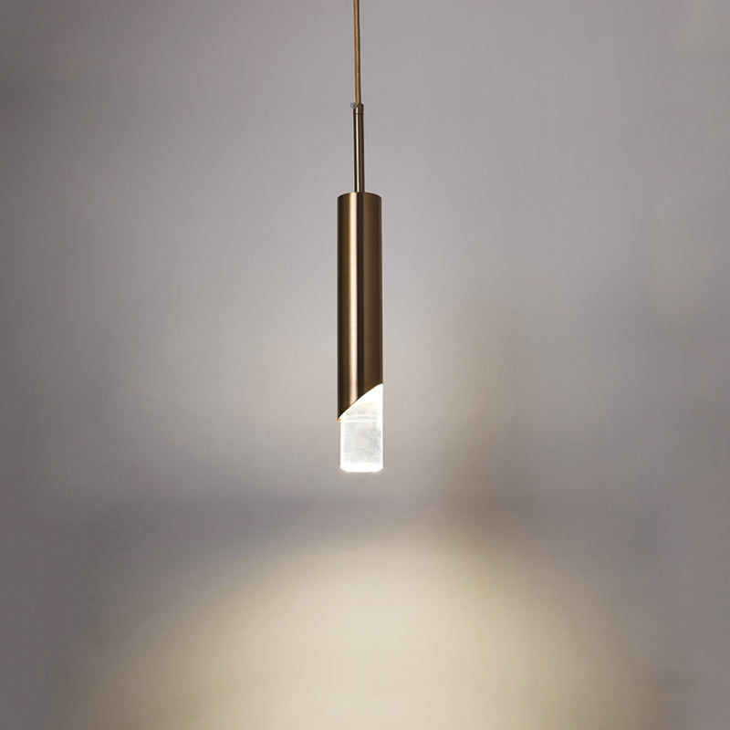 Luz colgante LED cilíndrica de aluminio en una lámpara de colgación acrílica de estilo conciso moderno para espacios interiores