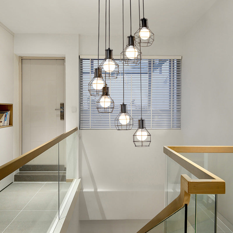 Zwarte trap hangend licht in moderne klassieke stijl smeedijzeren cluster hanglamp met ijzeren frame