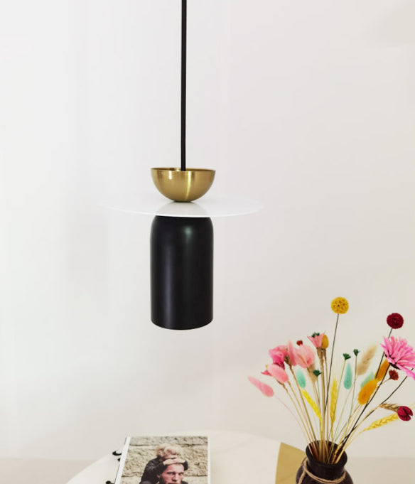 Zylindrische kleine Anhängerlampe postmoderne Metall 1 Kopf Esszimmer Deckenleuchte
