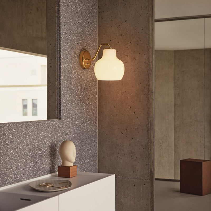 Armed Bedroom Wall Lighting Fixture Glass Contemporary Sconce Light Fixture in White