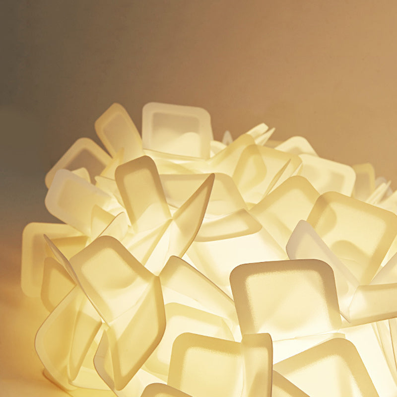 Lámparas de montaje empotrado Blossom, luces de techo contemporáneas de plástico, montaje empotrado