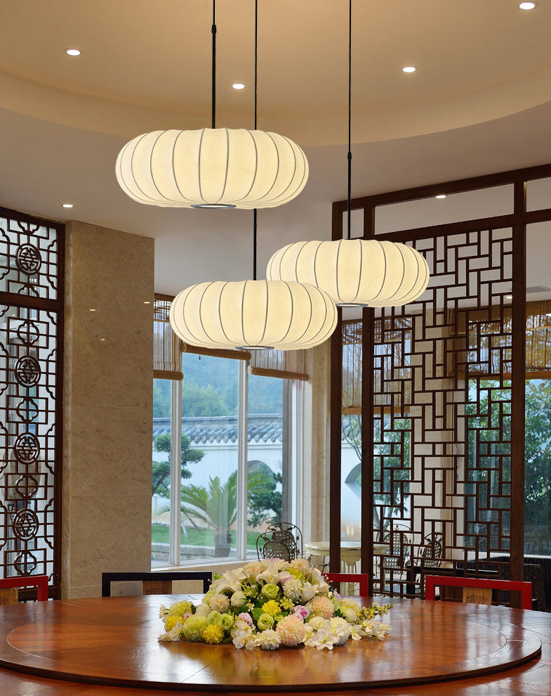 Lampada sospesa a forma di zucca bianca Simplicità a 1 luci a soffitto di seta per sala da tè