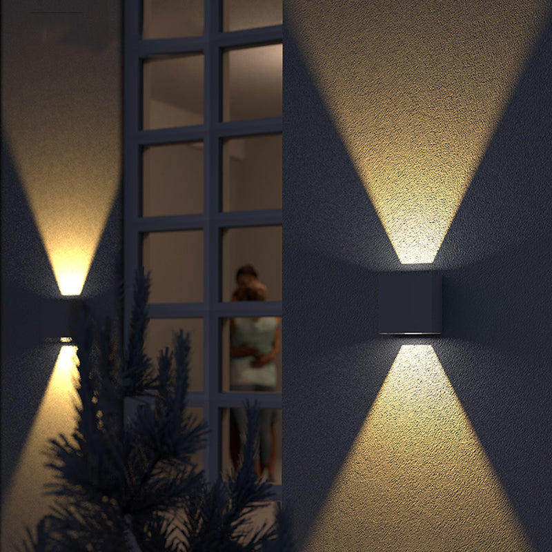 Moderno stile minimalista su e giù per la parete in metallo a parete a LED per parete esterna