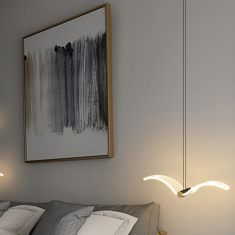 Iluminación de suspensión en forma de pájaro lámpara colgante de acrílico acrílico en latón en latón