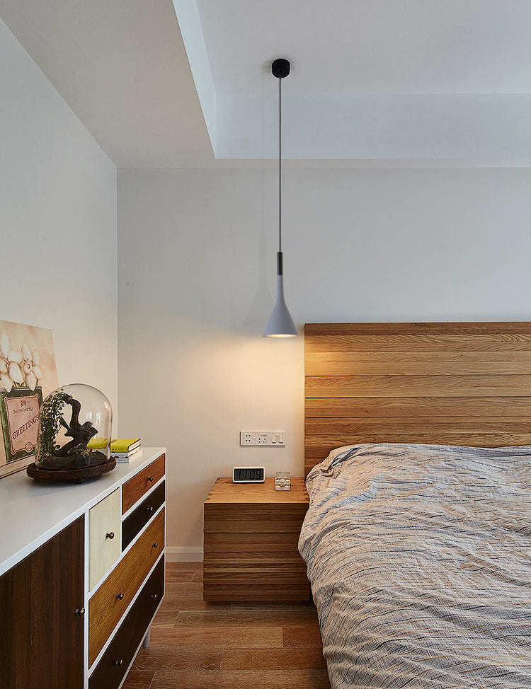 Aluminum Trumpet Shaped Pendant Light Nordic 1 Bulb Suspended Lighting Fixture