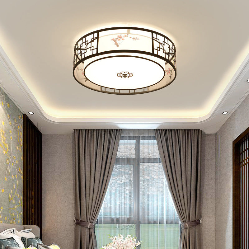 Noir 5-Fixation du plafond de la lumière dans le style traditionnel Concise en fer forgé Geometric Flush Mount with Embroidered Fabrics Shade