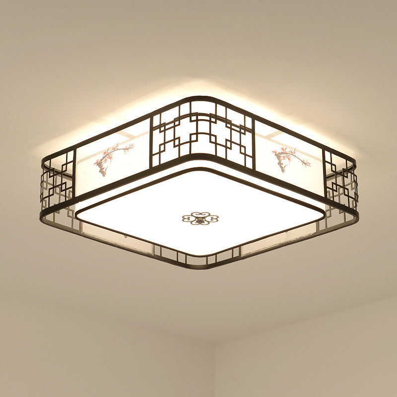 Noir 5-Fixation du plafond de la lumière dans le style traditionnel Concise en fer forgé Geometric Flush Mount with Embroidered Fabrics Shade