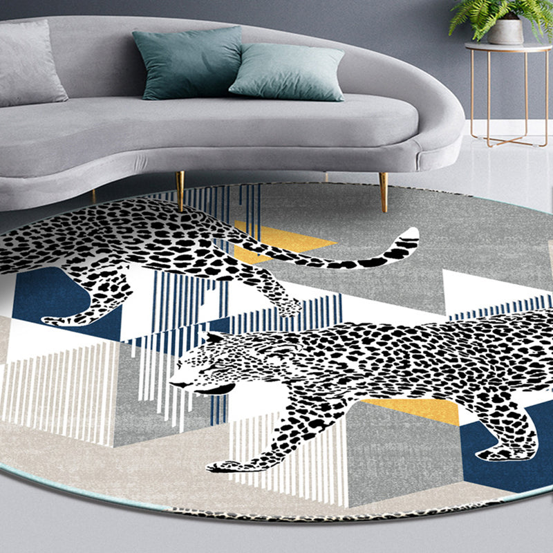 Gray Modern Round Area Rug Individuality Leopard Pattern Rug Stain Resistant Carpet for Home Decor