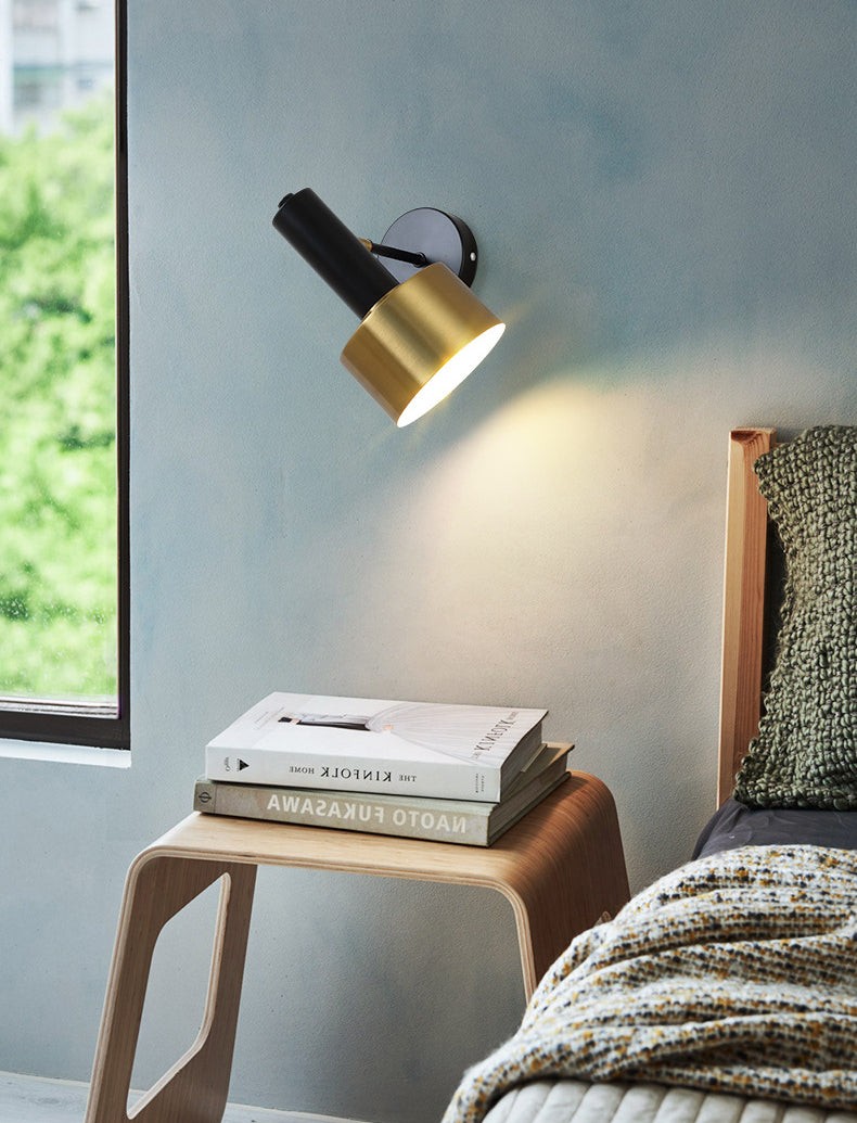 Postmoderne Small Wall Lampe métallique 1 tête de chevet de chevet.