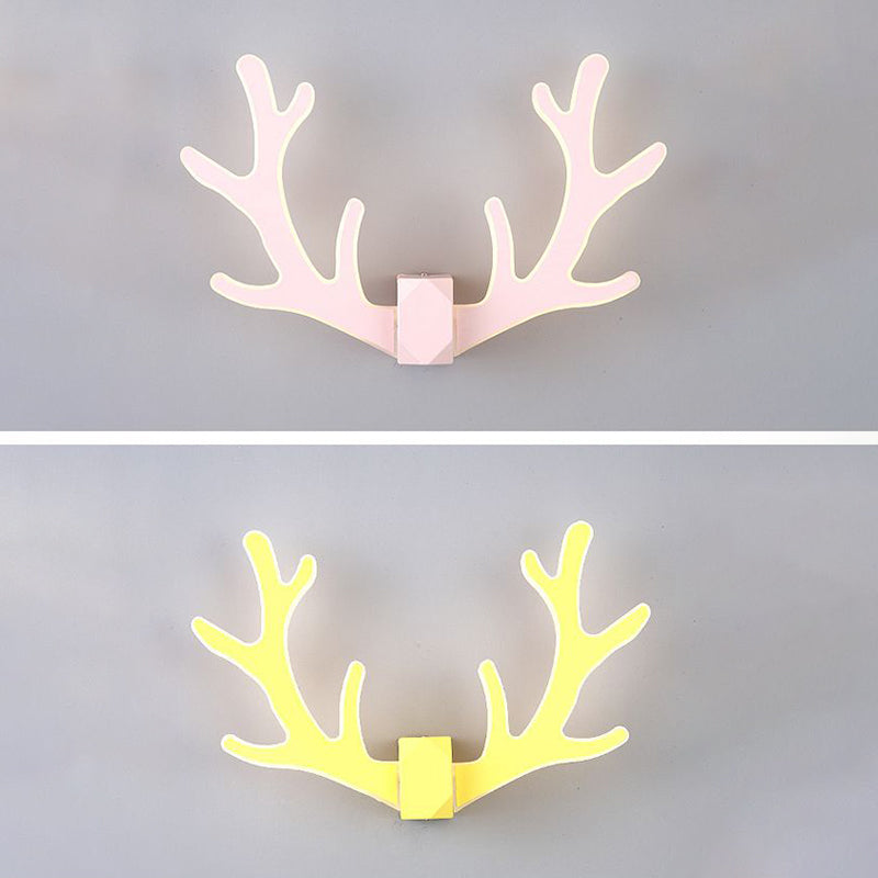 Lampada montata sulla parete di corna di cervo in metallo moderno lampada da parete da letto moderna