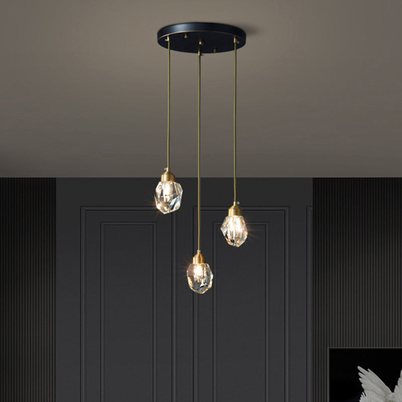 Minimalistische hangende lamp zwart-gouden edelsteenvormige hanger met kristalschaduw voor restaurant