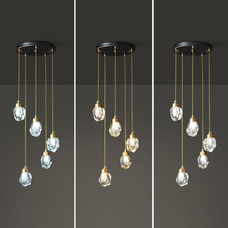 Minimalistische hangende lamp zwart-gouden edelsteenvormige hanger met kristalschaduw voor restaurant