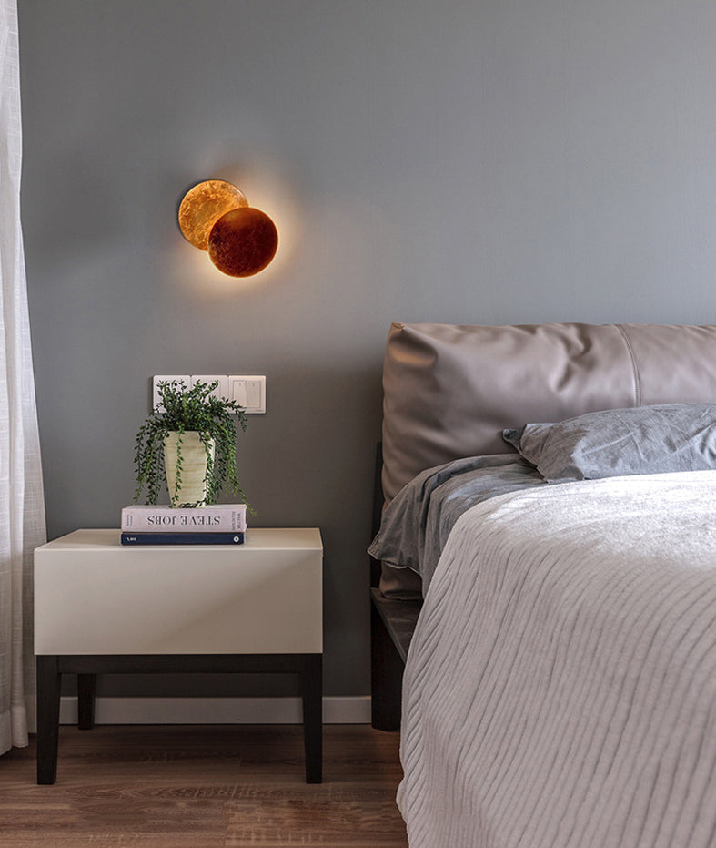 Metal LED Rotatable Wall Sconce in Modern Creative Style Gold Foil Circular Wall Lamp for Bedroom