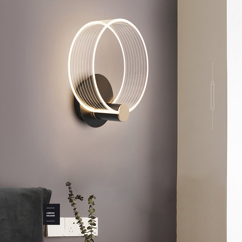 Lampada con applique ombreggiata in stile minimalista a led acrilico lampada da parete camera da letto in oro
