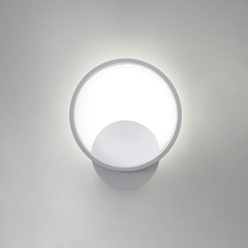 Wit geometrische LED -wandlamp in moderne eenvoud Smeedijzeren wandonderdelen met acrylschaduw