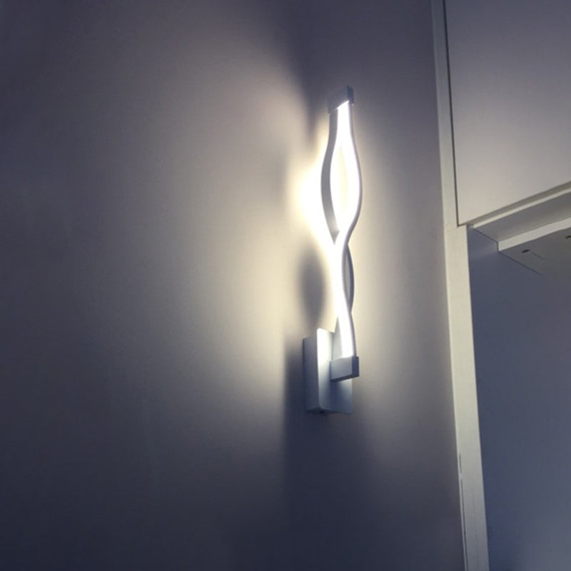 Modern Simplicity LED Linear Wall Sconce Aluminium Wall Lamp with Acrylic Shade