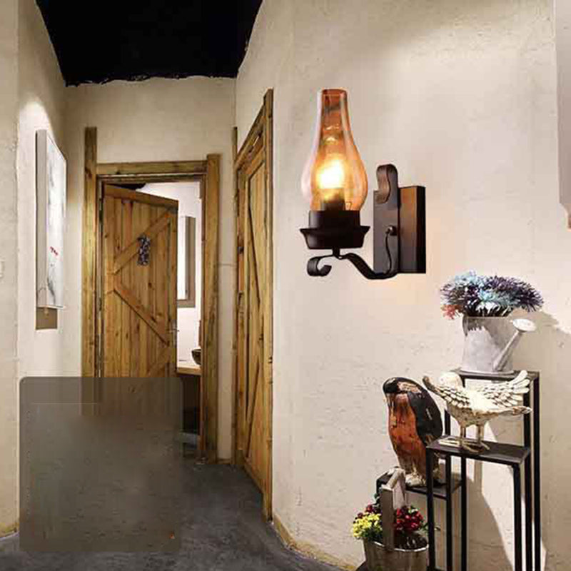 Amplia de pared oxidada en la lámpara de pared de hierro forjado de estilo industrial de estilo vintage con sombra de vidrio ámbar