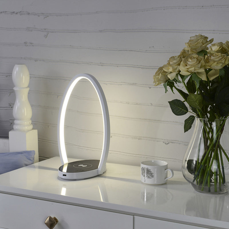Chargeur sans fil en forme d'oeuf lampe à LEM nordique Métal Métal Lumière de nuit en blanc