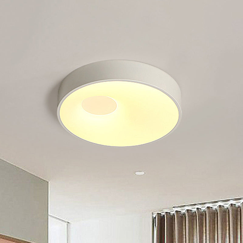 Ronde Slaapkamer Flushmount Verlichting Metaal 18 "/23.5" Dia LED Hedendaagse Plafond Armatuur in het wit met acryl diffuser