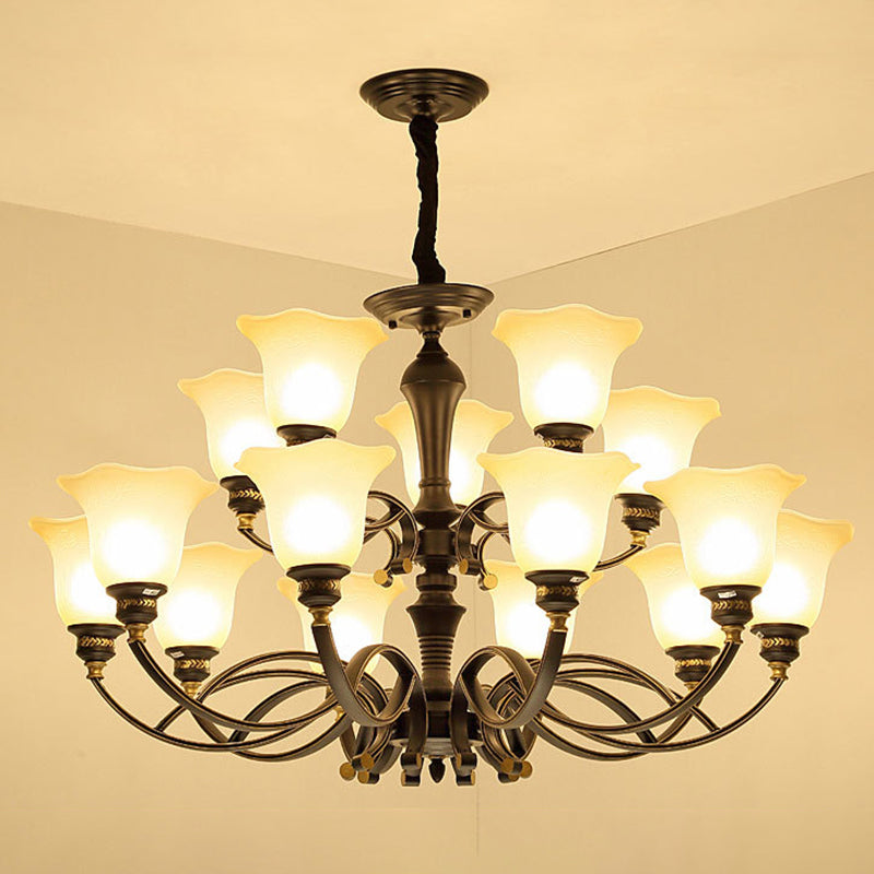 Lumière de lustre à l'ombre en forme de cloche Éclairage de pendentif en verre blanc traditionnel pour restaurant