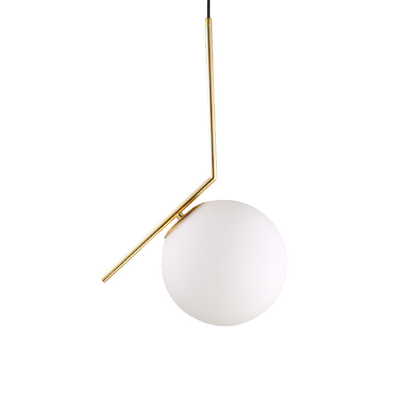 Brass Globe Single Pendant Light in Modern Creative Style Fer Whited Fon Lamping avec une teinte en verre