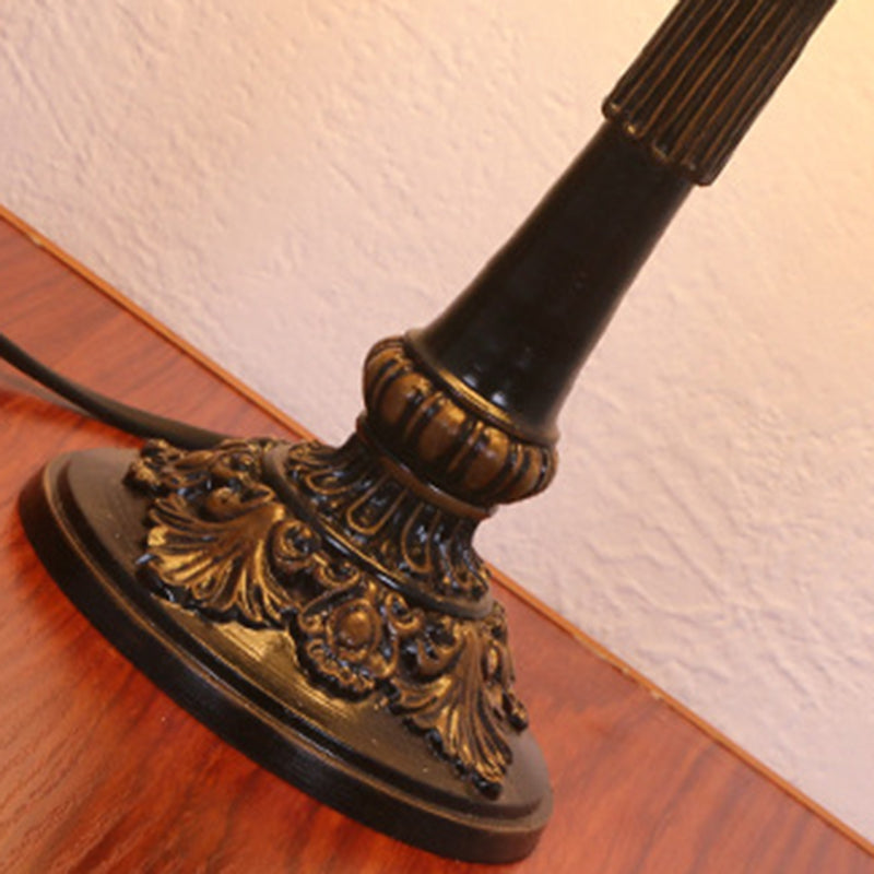 Lampada da comodino barocca con perline Lampada da tavolo in vetro artistico colorato a lampadina singola in beige