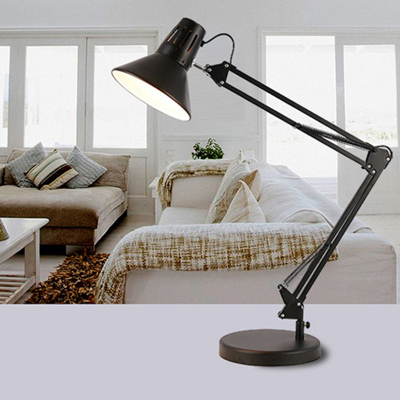 Studio conico Studio lampada da scrivania Metallic 1 Testa Nordica Luce da tavolo con braccio azionario