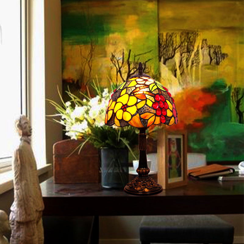 Stained Glass Red Table Light Flower and Grapes Pattern 1 Head Tiffany Night Stand Lamp