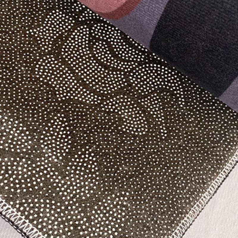 Stylish Triangle Pattern Rug Funky Modern Carpet Polyester Stain Resistant Rug for Living Room