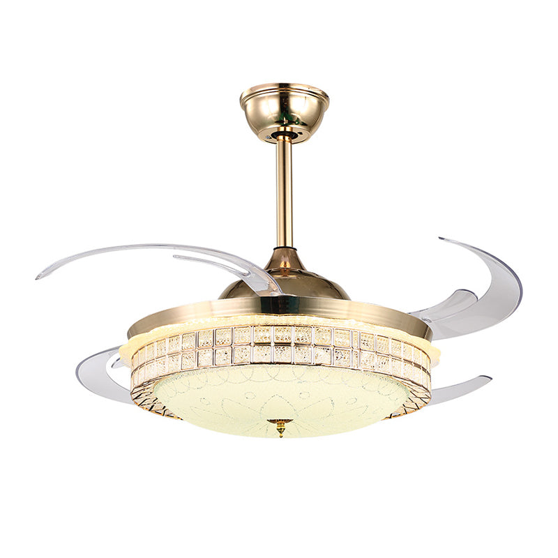GOLD-Finish Semi Flush Light mit Lüfter Moderne LED 8-Blatt 6-Wind-Geschwindigkeit Downrod Deckenventilator mit Kuppel Acrylschatten