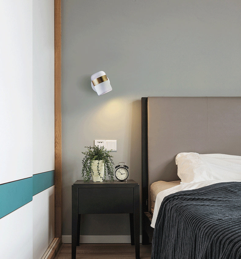 Minimalism Aluminum Wall Mount Lamp Bedroom Wall Lighting Fixture with 1 Spotlight