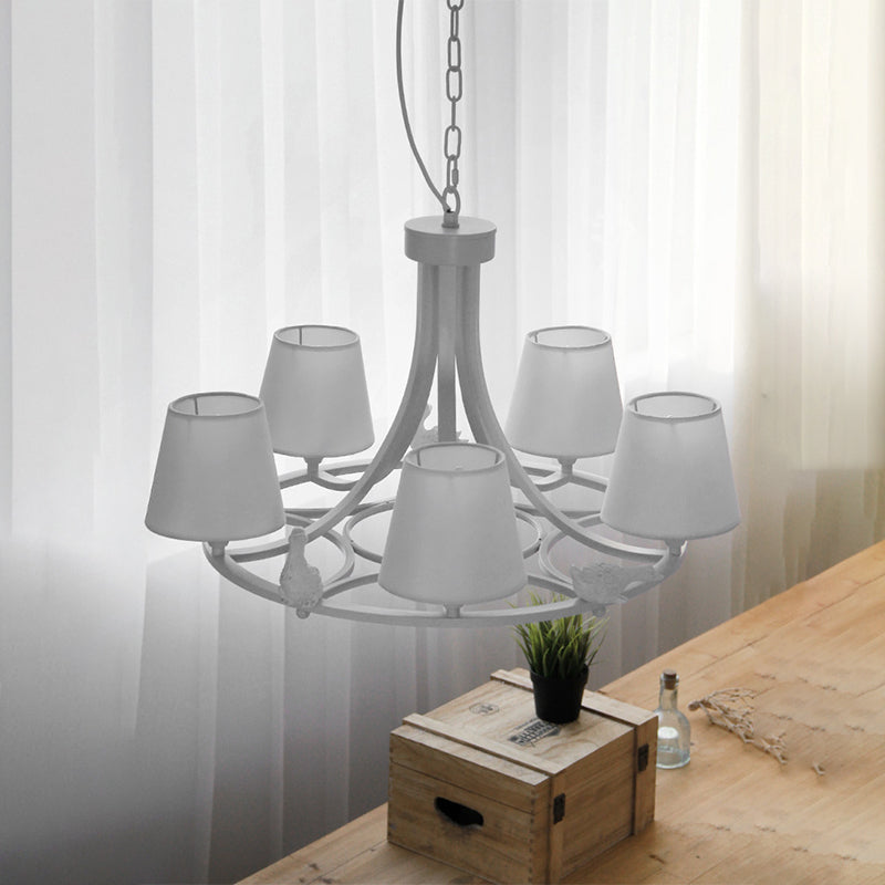 Blanc 5 têtes CHANDELER LAMPE RUSTIQUE CONE CONE PENSANT LEMIR AVEC DÉCORATION DU DUCH POUR LE SOIR