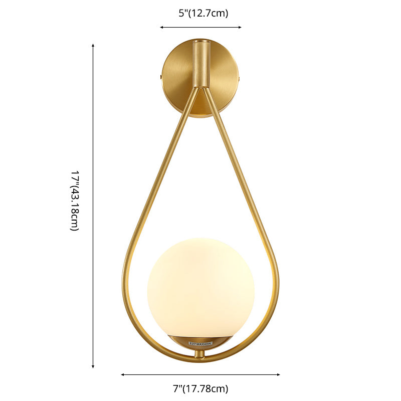Nordische Wandbeleuchtung GOLD GOLD TREARDROP WALL Leuchtenbeleuchtung mit Glasschatten