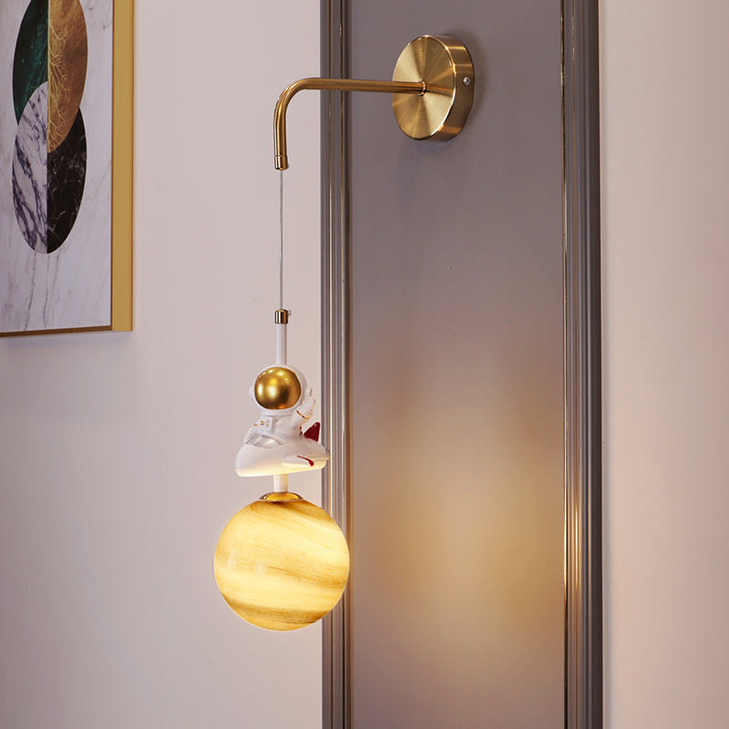 1-Licht-Schlafzimmerharz-Wandbeleuchtung zeitgenössischer Globusleuchten in Gold