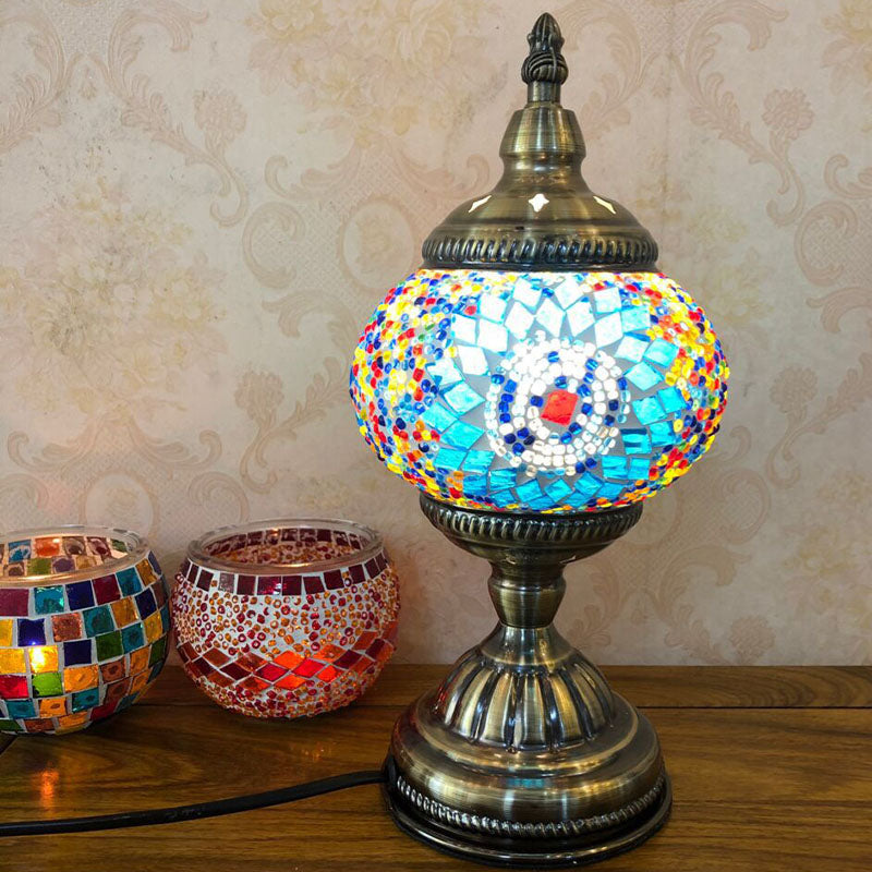 Single-Bulb Nightstand Light Retro Spherical Stained Glass Table Lamp for Bedroom