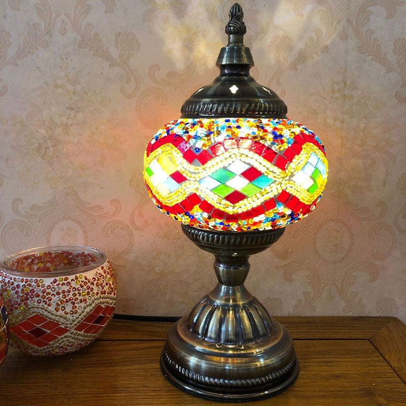 Single-Bulb Nightstand Light Retro Spherical Stained Glass Table Lamp for Bedroom