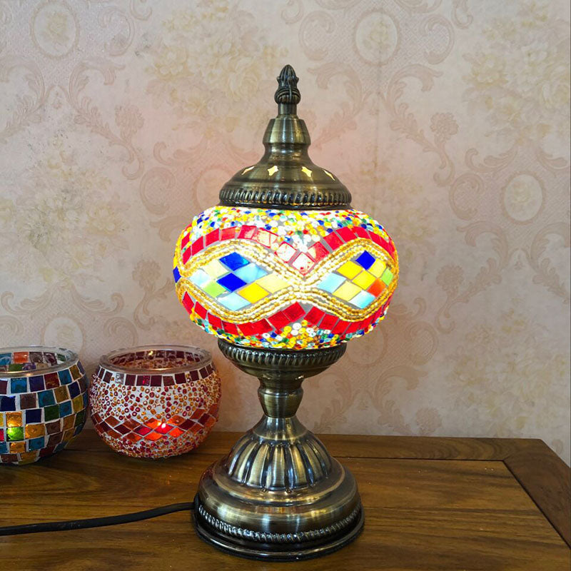 Single-Bulb Nightstand Light Retro Spherical Stained Glass Table Lamp for Bedroom