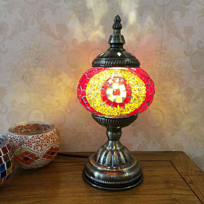 Single-Bulb Nightstand Light Retro Spherical Stained Glass Table Lamp for Bedroom