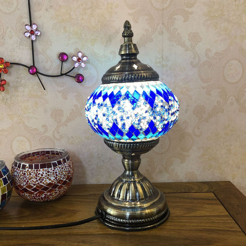 Single-Bulb Nightstand Light Retro Spherical Stained Glass Table Lamp for Bedroom