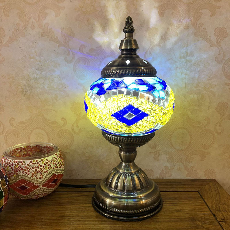 Single-Bulb Nightstand Light Retro Spherical Stained Glass Table Lamp for Bedroom