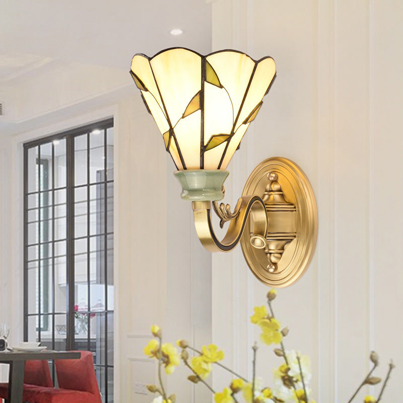 1 Light Wall Mounted Lamp Tiffany Style Cone/Bowl/Flower Cut Glass Sconce Light in Beige/Yellow/Orange for Bedroom