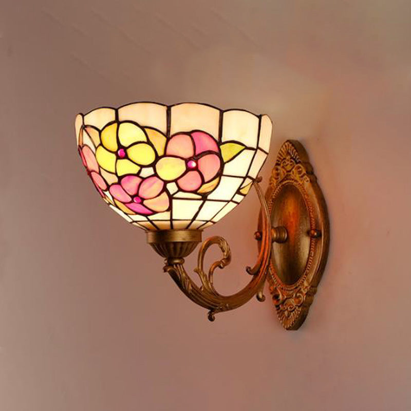 Flower Cut Glass Vanity Wall Light Fixture Baroque 1 Light Pink/Green Sconce for Bathroom