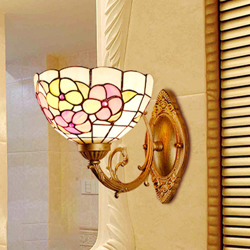 Flower Cut Glass Vanity Wall Light Fixture Baroque 1 Light Pink/Green Sconce for Bathroom