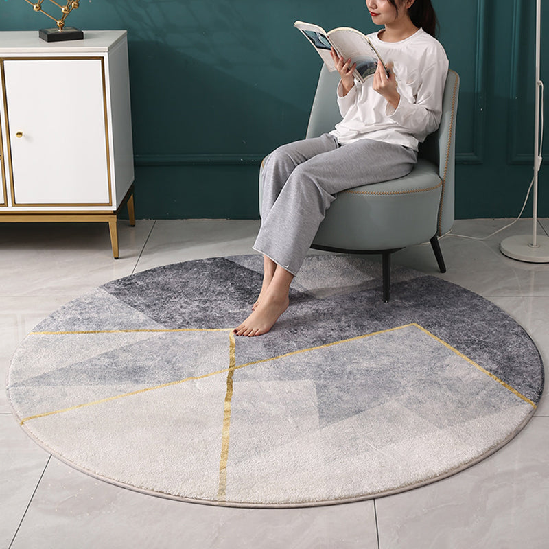 Apricot Minimalist Indoor Rug Polyester Abstract Carpet Anti-Split for Indoor Room