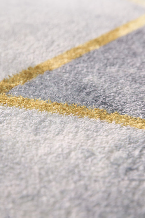 Apricot Minimalist Indoor Rug Polyester Abstract Carpet Anti-Split for Indoor Room