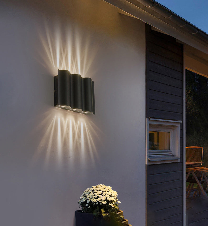 Black Rectangular Outdoor LED Wall Lamp in Modern Creative Style Aluminium Waterproof Wall Sconce