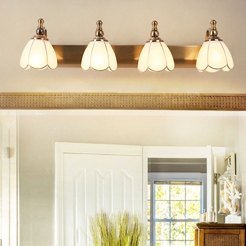 Semplicità vintage Bell Bell Vanity Lights Sconce Milk Glass Wall Monte Flaching per bagno